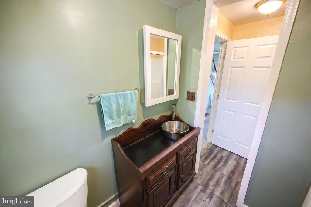 Image 12 of property listing at 4715 RUGGLES RD, Taneytown, MD 21787