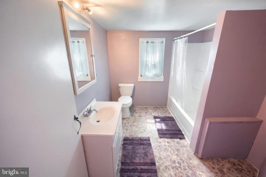 Image 22 of property listing at 4715 RUGGLES RD, Taneytown, MD 21787