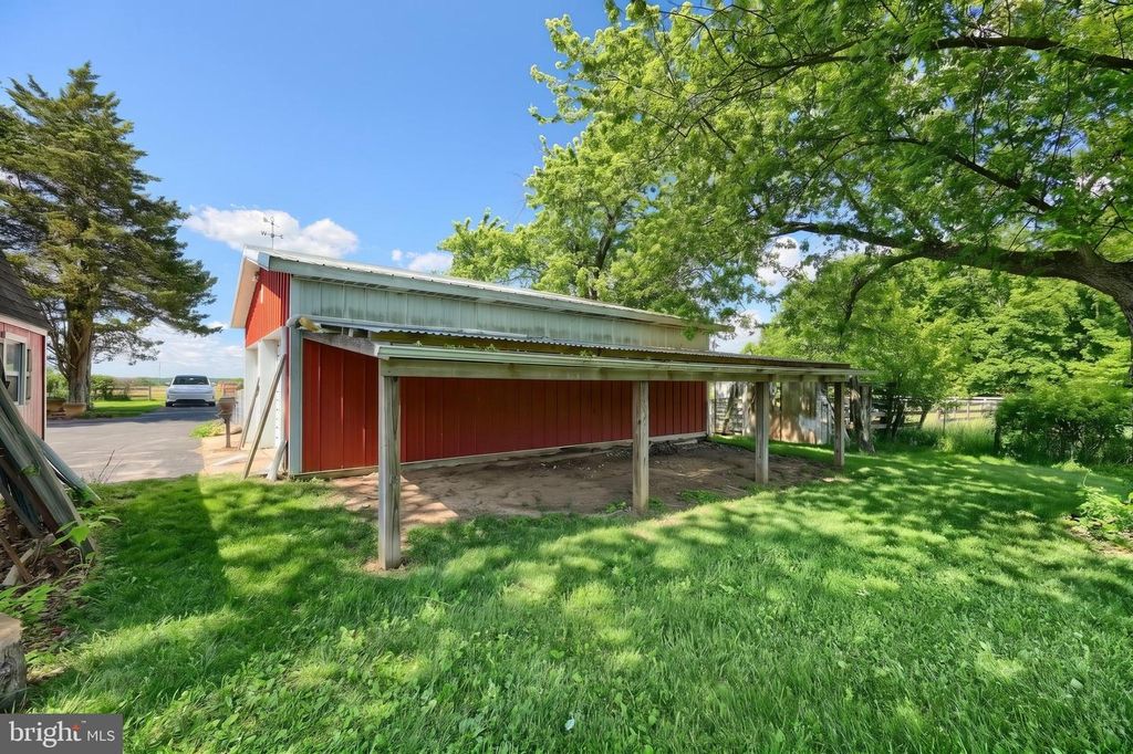 Image 49 of property listing at 4715 RUGGLES RD, Taneytown, MD 21787