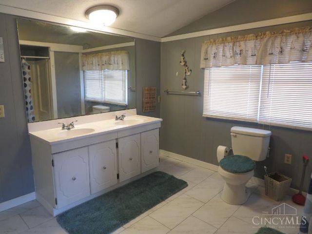 6946 Mountain View Drive, Hillsboro, OH 45133