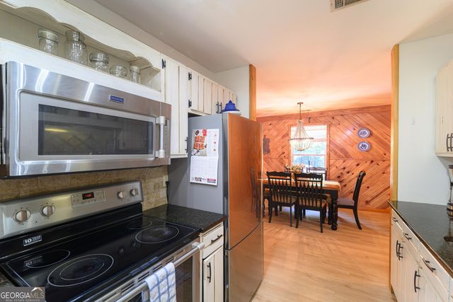 159 Hutchinson Lake Road, Senoia, GA 30276