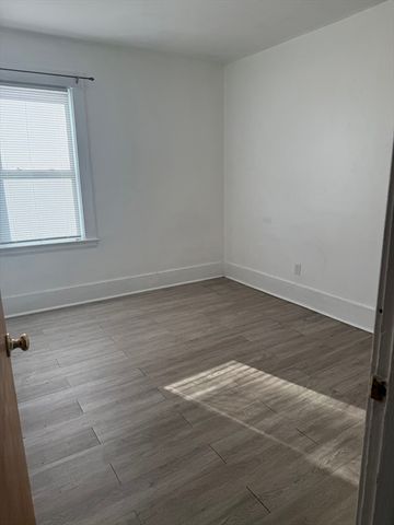 64 Belleville Rd 1, New Bedford, MA 02745