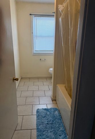 64 Belleville Rd 1, New Bedford, MA 02745