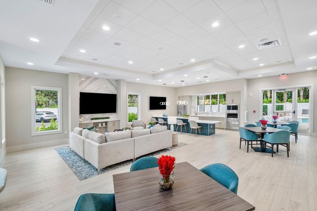 9303 Cape Honey Bee Lane, Lake Worth, FL 33467