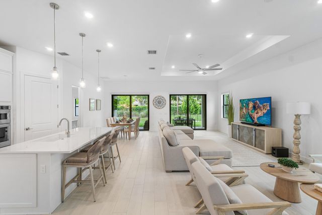 9303 Cape Honey Bee Lane, Lake Worth, FL 33467