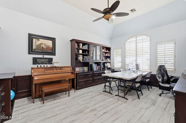 1793 N BIANCO Road, Casa Grande, AZ 85193