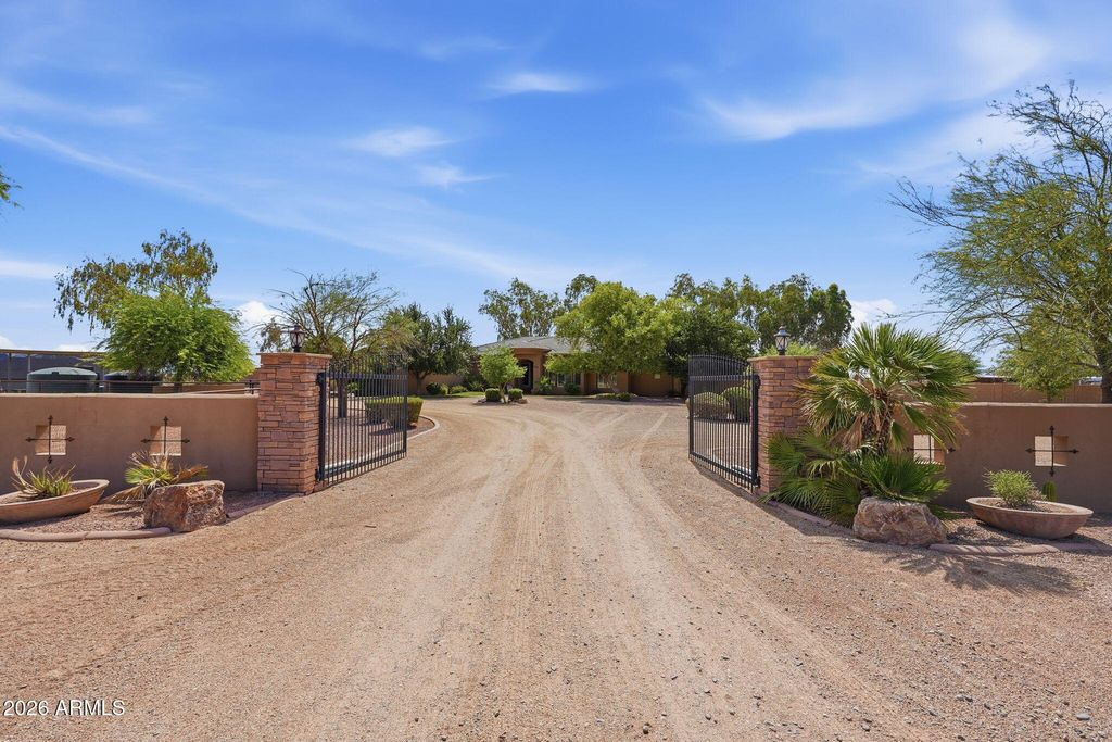 1793 N BIANCO Road, Casa Grande, AZ 85193 — photo 2