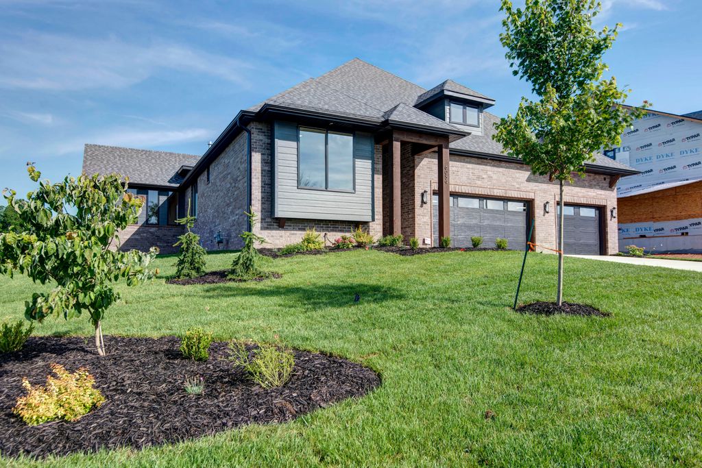 6059 S Clay Avenue, Springfield, MO 65810