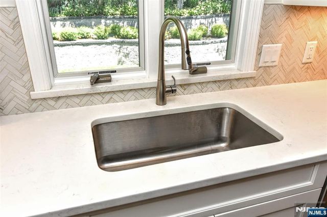 80 Dogwood Court, Westwood, NJ 07675