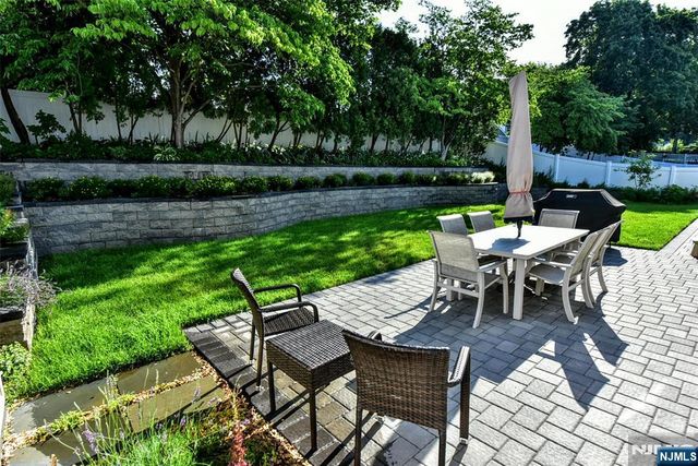 80 Dogwood Court, Westwood, NJ 07675
