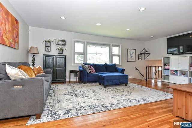 80 Dogwood Court, Westwood, NJ 07675