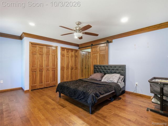 1304 Kings Carriage Road, Grand Blanc, MI 48439