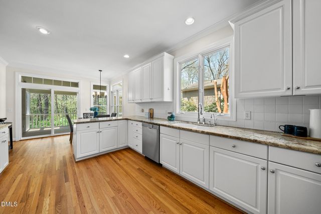 306 Helmsdale Drive, Chapel Hill, NC 27517