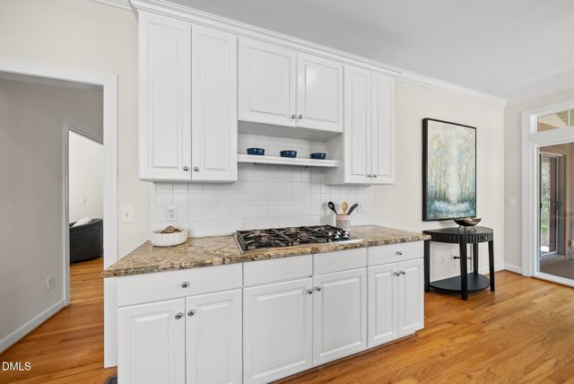 306 Helmsdale Drive, Chapel Hill, NC 27517