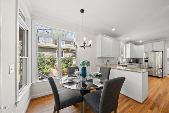 306 Helmsdale Drive, Chapel Hill, NC 27517