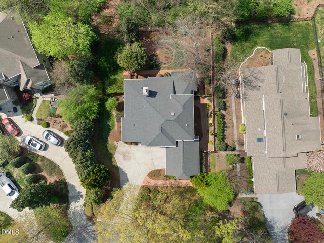 306 Helmsdale Drive, Chapel Hill, NC 27517