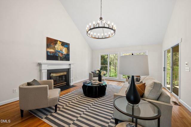 306 Helmsdale Drive, Chapel Hill, NC 27517