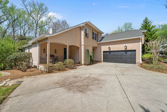 306 Helmsdale Drive, Chapel Hill, NC 27517