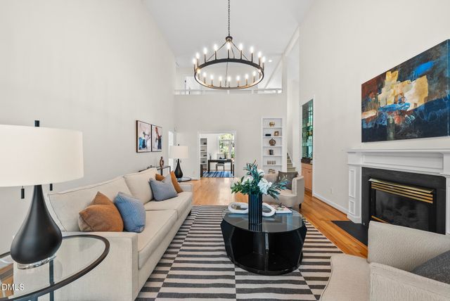 306 Helmsdale Drive, Chapel Hill, NC 27517