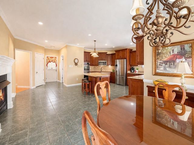 985 COLLINGHAM CV, Collierville, TN 38017