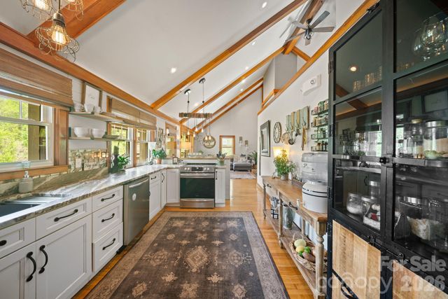 25 View Ridge Parkway, Leicester, NC 28748