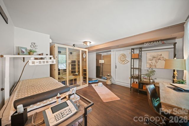 25 View Ridge Parkway, Leicester, NC 28748