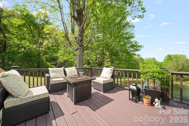 25 View Ridge Parkway, Leicester, NC 28748