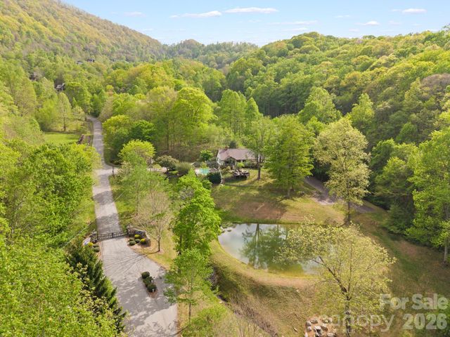 25 View Ridge Parkway, Leicester, NC 28748