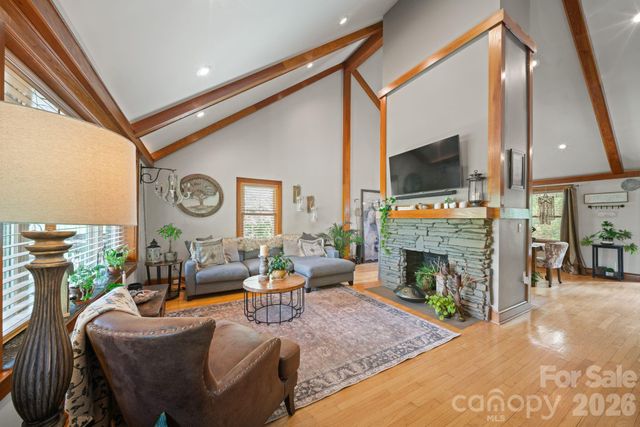 25 View Ridge Parkway, Leicester, NC 28748