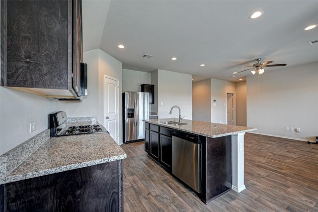 23407 Wedgewood Cliff Way, Spring, TX 77373