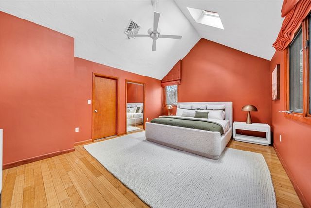 16 Carthay Cir 16, Newton, MA 02461