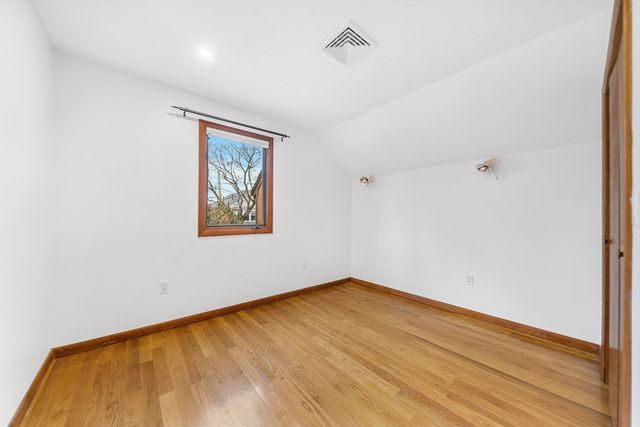 16 Carthay Cir 16, Newton, MA 02461