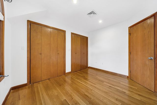 16 Carthay Cir 16, Newton, MA 02461