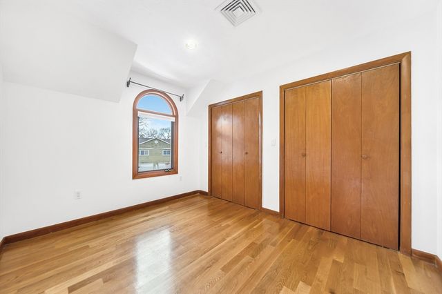 16 Carthay Cir 16, Newton, MA 02461