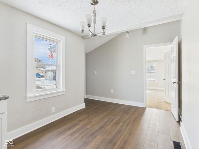 523 N 16th Street, Elwood, IN 46036