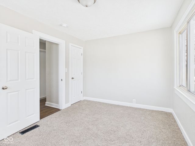 523 N 16th Street, Elwood, IN 46036