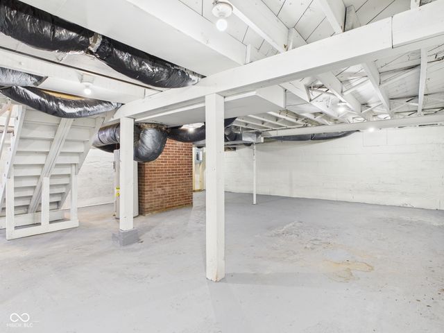 523 N 16th Street, Elwood, IN 46036