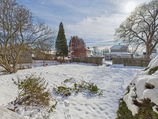 523 N 16th Street, Elwood, IN 46036