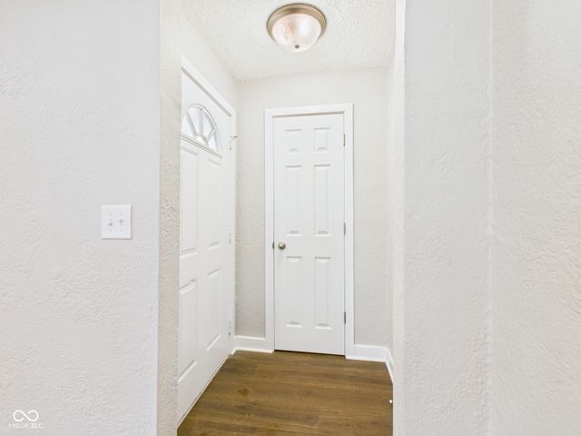 523 N 16th Street, Elwood, IN 46036