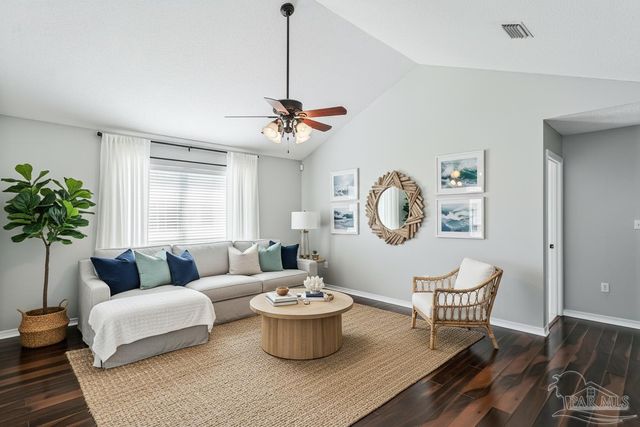 6545 Fern St, Navarre, FL 32566