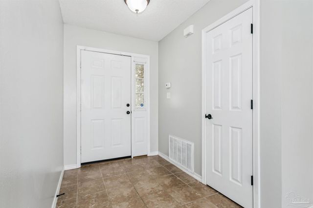 6545 Fern St, Navarre, FL 32566