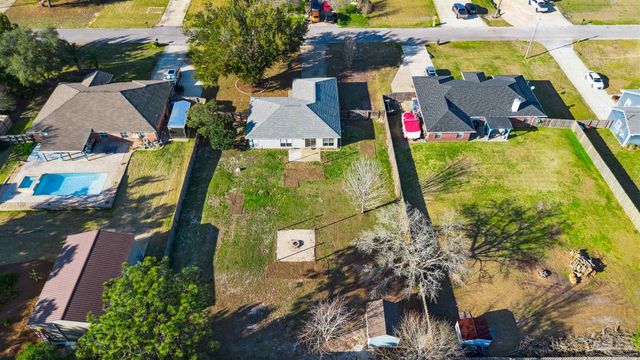 6545 Fern St, Navarre, FL 32566