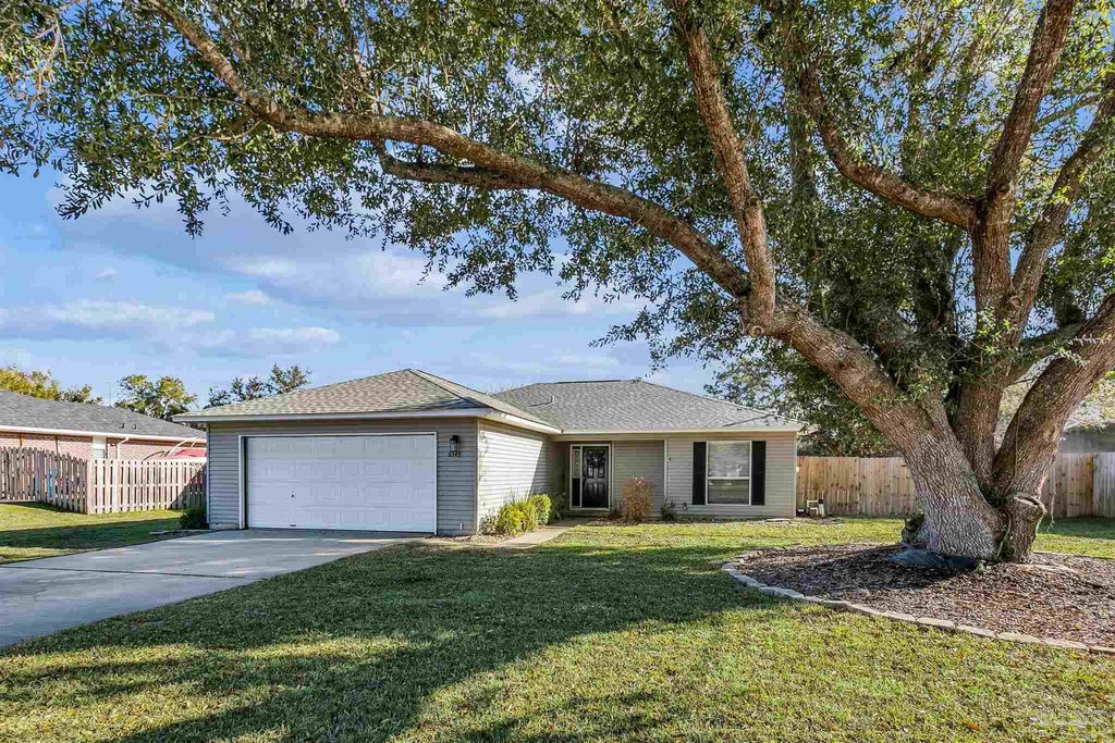 6545 Fern St, Navarre, FL 32566