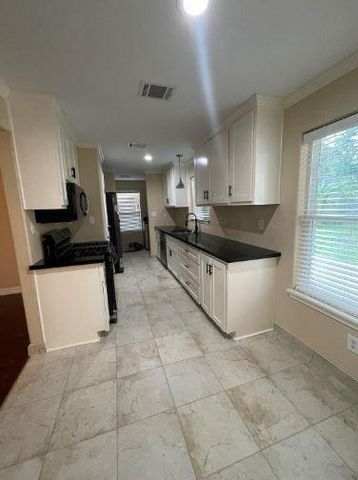 3519 Rosedale Street, Houston, TX 77004