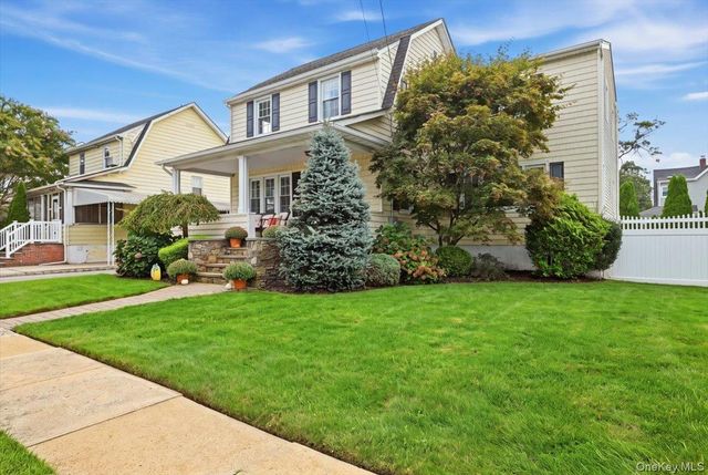 2546 Hicks Street, Bellmore, NY 11710