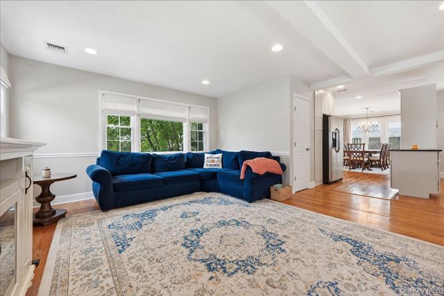 2546 Hicks Street, Bellmore, NY 11710