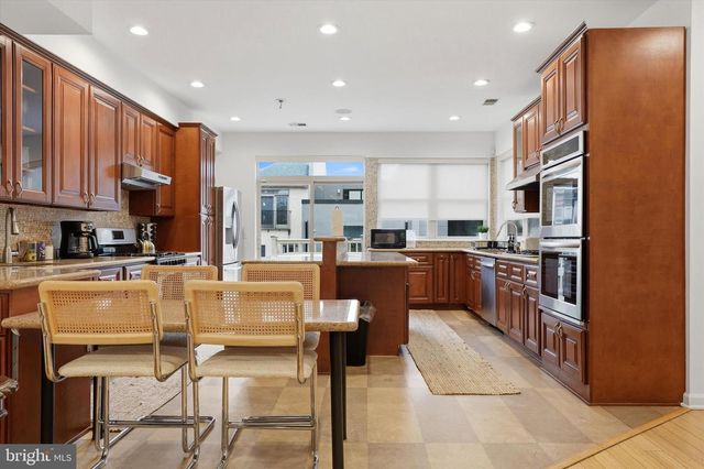 1011 N ORIANNA ST, Philadelphia, PA 19123