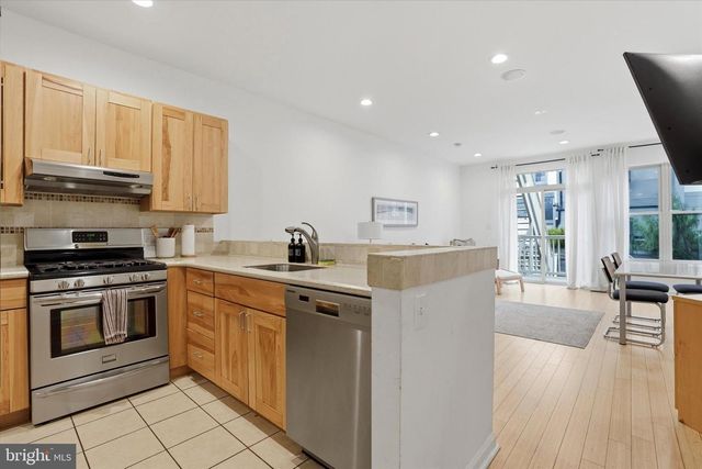 1011 N ORIANNA ST, Philadelphia, PA 19123