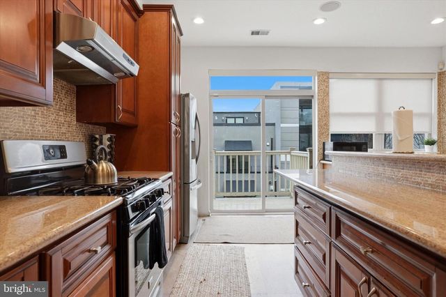 1011 N ORIANNA ST, Philadelphia, PA 19123