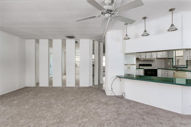 6710 36TH AVENUE E 232, Palmetto, FL 34221